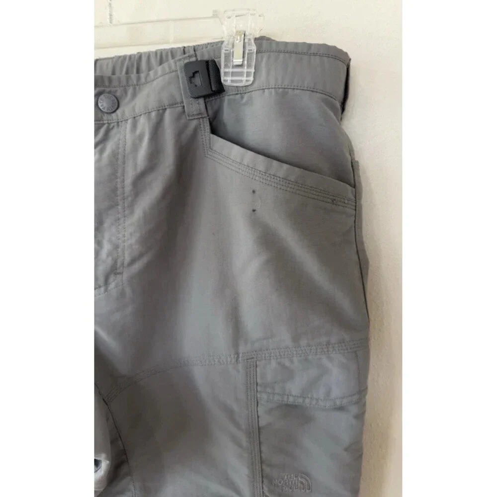 The North Face Men’s Gray Solid Cargo Pants XL  Zip Off Shorts Pockets Hiking